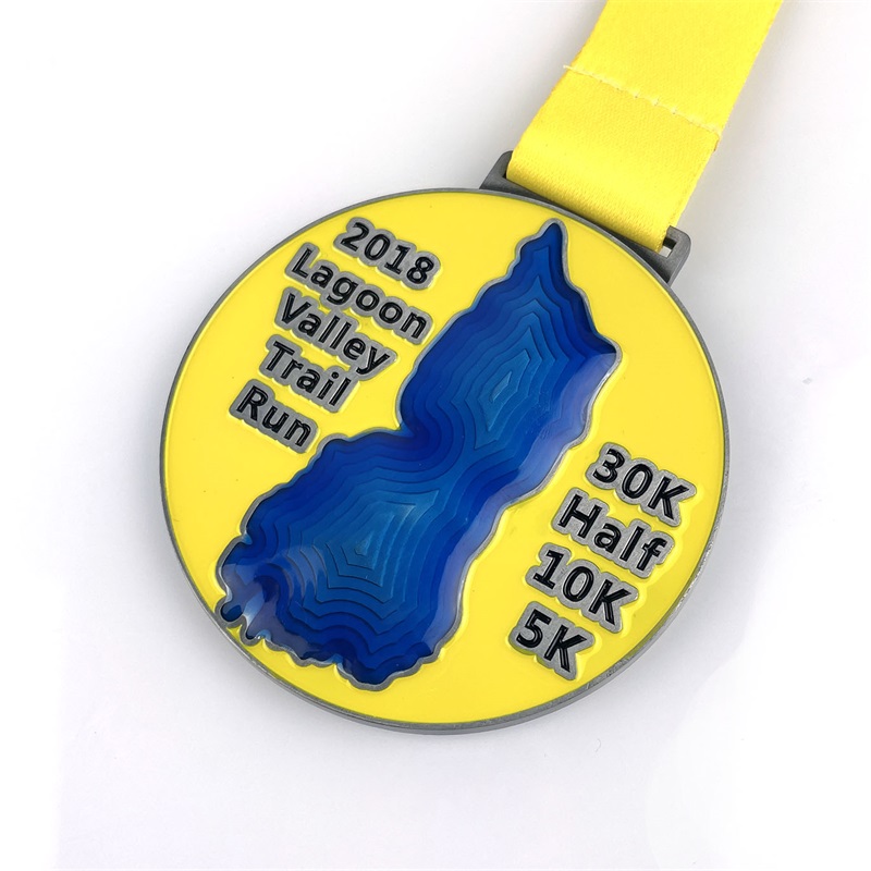 Médaille de moulage en alliage en alliage zinc imprimé UV Médailles de semi-marathon personnalisées