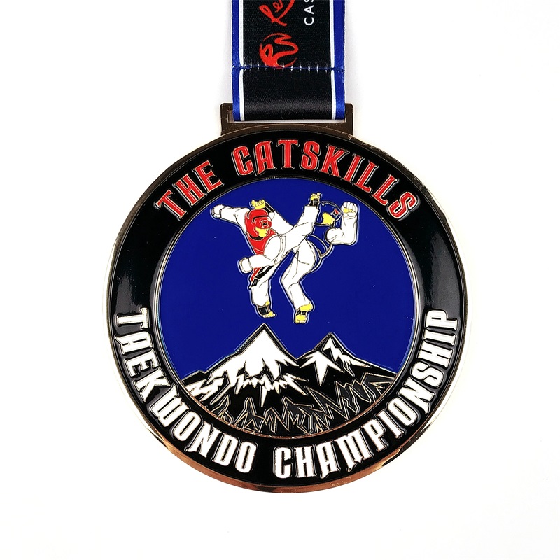 Médaille de sport en métal sur le logo sur mesure pour les grossistes de race de boxe Kungfu