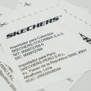 Étiquette étiquette tissée Laver l\'étiquette de l\'eau, impression d\'écran de soie, étiquette tissée