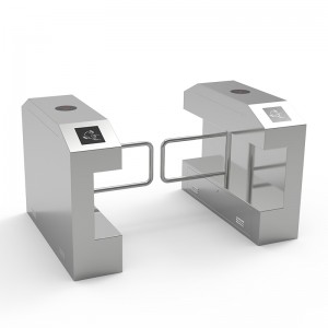 Porte swing anti-collision bizarre