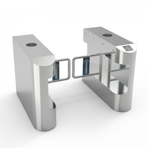 Porte de balançoire sans bordure à l\'arc