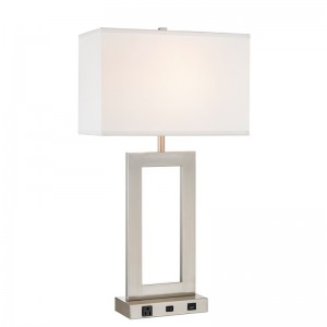 Gatsby One Light Table Lampe avec finitionnickel brossée, un interrupteur à bascule sur/off, une prise pratique et un port USB