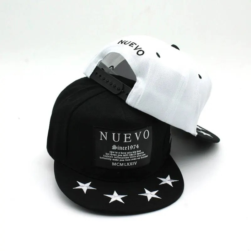 Étiquette en cuir en gros brodé et imprimé dernier design Hip Hop Sport Cap Snapback Hat