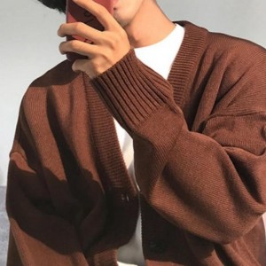 Fall/winter à manches longues en tricot en tricot en V Vin à col en V.