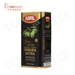 Olive d\'huile de boîte