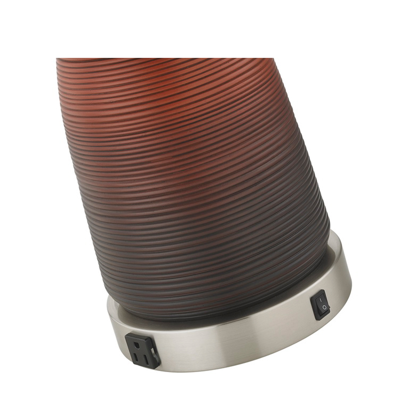 Lampe de table en résine d\'hôtel avec corps de résine à gradient ambré et un interrupteur à bascule sur/ooff, deux points de vente pratiques à l\'hôtel salle