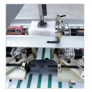 DG-750A Machine de collage du coin automatique