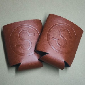 Logo débossénéoprène marron pu cuir peut refroidir 330 ml de bière PU Holder Coozies Koozies
