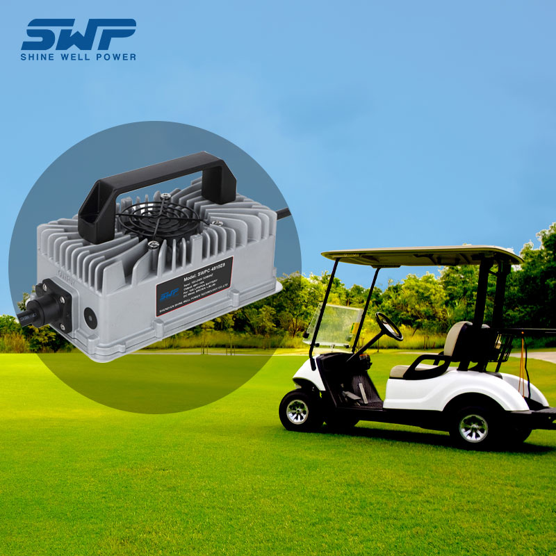 Chargeur intelligent avec certification FCC et plage de tension d'entrée de la batterie de la voiturette de golf 100-240V
