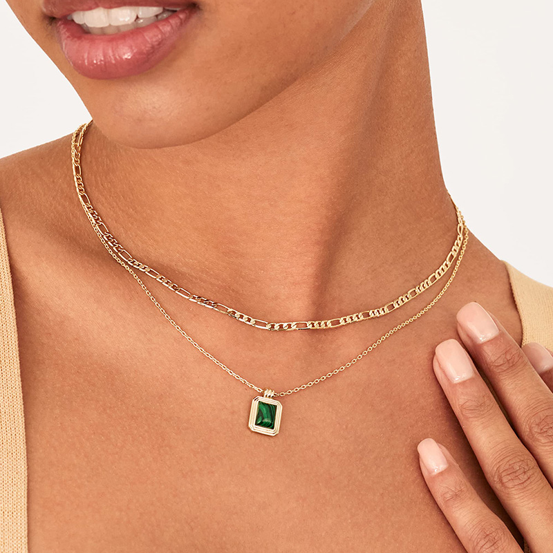 Collier superposé Hongde Golden Harmony 1-----Colliers superposés plaqués or 14 carats pour femmes, pendentif en pierres précieuses, chaîne Figaro, cornaline, aventurine verte, collier superposé en malachite