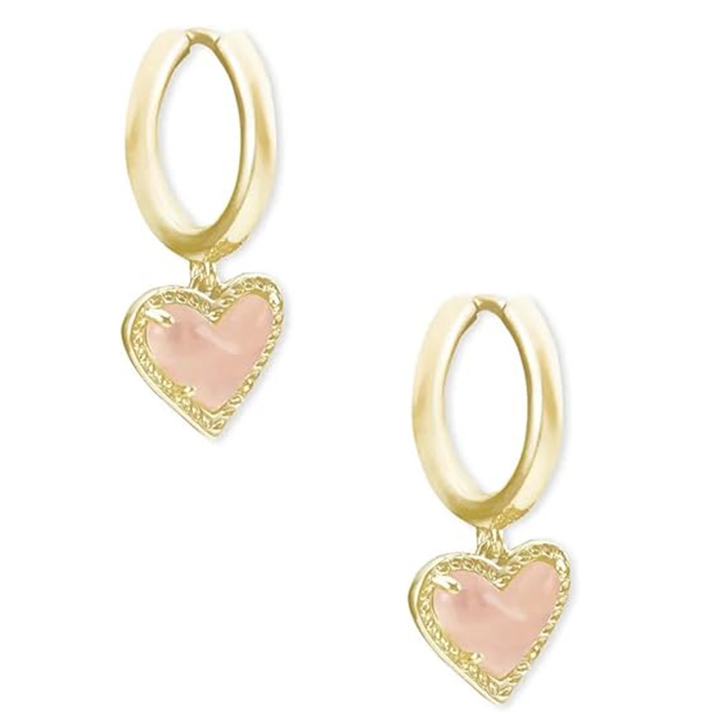 Boucles d'oreilles créoles à breloques en forme de cœur Blush, boucles d'oreilles Huggie en forme de cœur pour femmes, bijoux à la mode