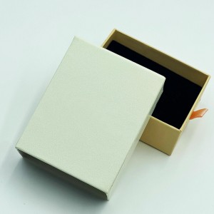 Boucles d\'oreilles créoles à breloques en forme de cœur Blush, boucles d\'oreilles Huggie en forme de cœur pour femmes, bijoux à la mode