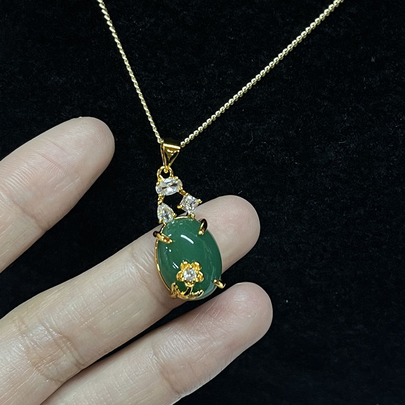 Collier de pendentif ovale de jade vert opulent avec accents de zircon blanc, or-Plate-forme, femmes élégantes\bijoux