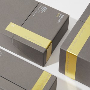 Noir de luxe & Boîte d\'emballages de soins de la peau en or