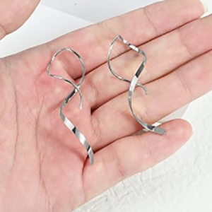 Boucles d\'oreilles en spirale en argent sterling à la main-Argent