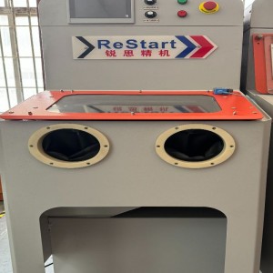 Équipement de polissage et d\'ébavurage à flux abrasif