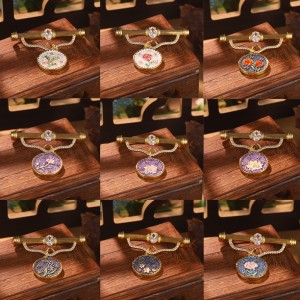 Ensemble de bijoux floraux en métal