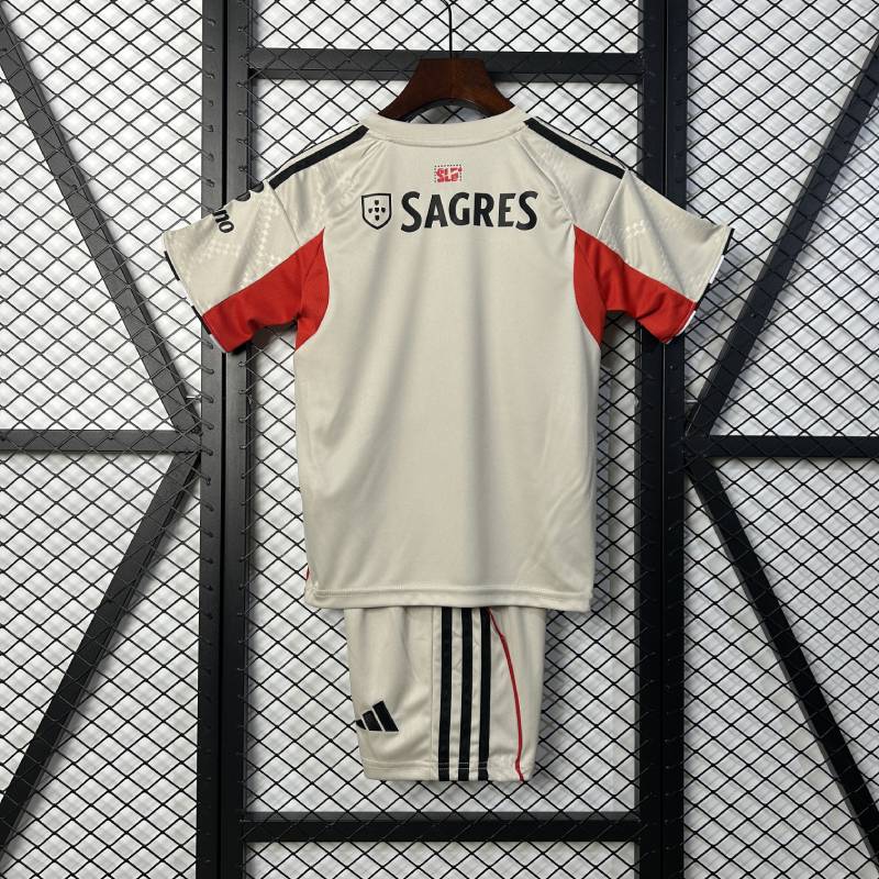 25/26 enfants Benfica Taille à l'extérieur: 16-28