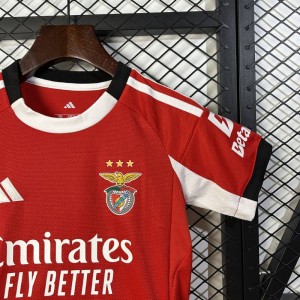 25/26 enfants Benfica Taille de la maison: 16-28