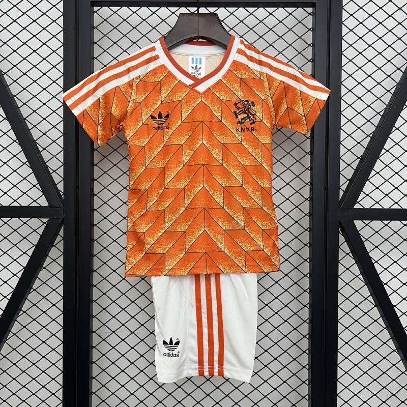 Kids Netherlands 1988 Taille de la maison: 16-28
