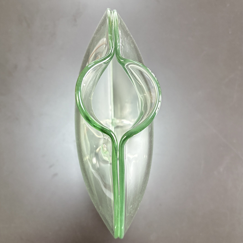 Zhongtai Fish en acier inoxydable Forme de bouche courbe rond-Vase de transparence avec une base métallique de 23 cm pour l'agencement des fleurs