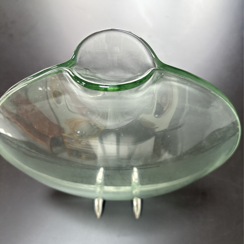 Zhongtai Fish en acier inoxydable Forme de bouche courbe rond-Vase de transparence avec une base métallique de 23 cm pour l'agencement des fleurs